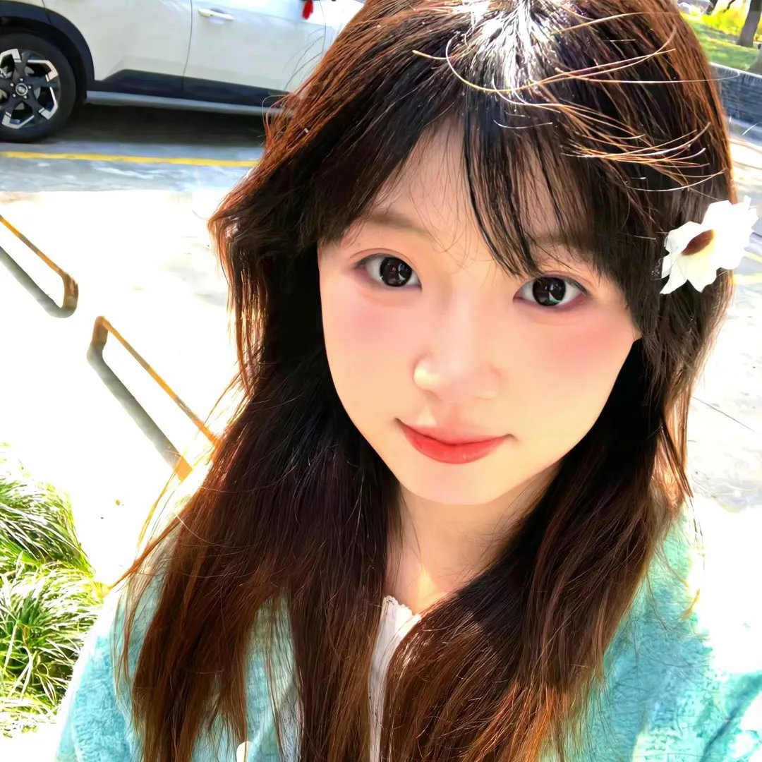 奇怪的她